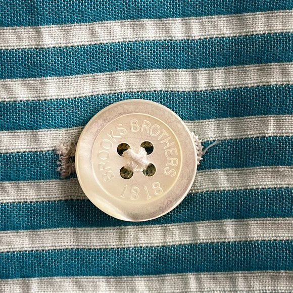 Brooks Brothers Stellita FitSeersucker Striped Cropped Blazer - Picture 4 of 11